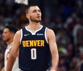 开云体育app下载链接-丹佛亿元“火箭炮”哑火！约老师曾为他逼宫 重拾2优势是正解|掘金|约基奇|丹佛掘金队|尼古拉-约基奇|篮板_新浪体育_新浪新闻