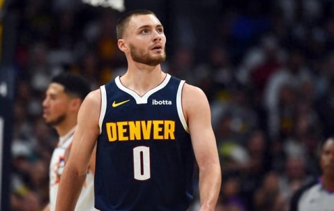 开云体育app下载链接-丹佛亿元“火箭炮”哑火！约老师曾为他逼宫 重拾2优势是正解|掘金|约基奇|丹佛掘金队|尼古拉-约基奇|篮板_新浪体育_新浪新闻