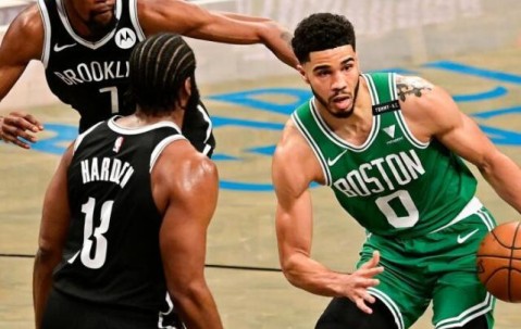 开云体育app下载地址-塔图姆孤掌难鸣！绿军反击指望沃克还魂？