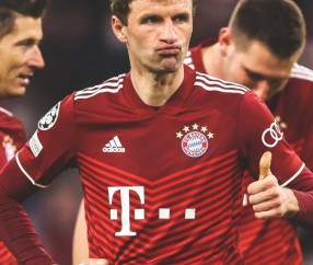 开云体育app下载地址-纳帅：莱万表现极其出色，科芒防守世界级