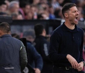 六台：皇马球迷赛后感到愤怒，有球迷称阿隆索还没能力执教皇马